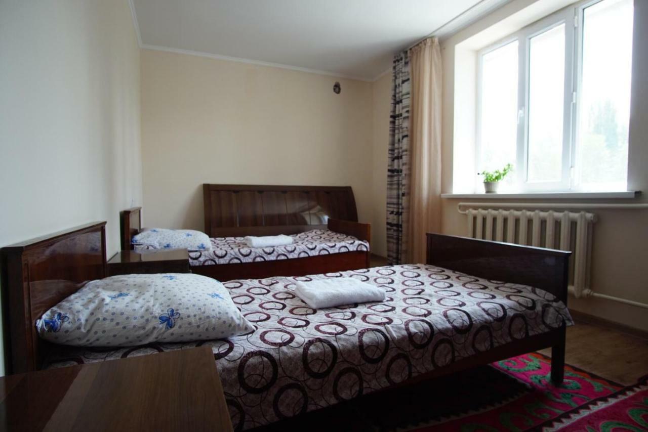 Ecoulan Bed & Breakfast Kochkor Exterior photo